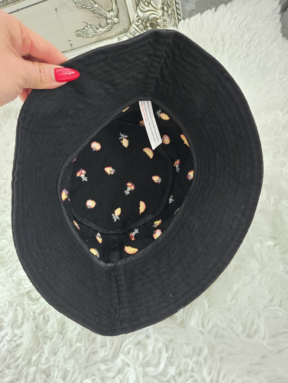 Urban Outfitters 100% cotton canvas Fruit Embroidered Black Bucket Hat. One Size - Picture 5 of 6
